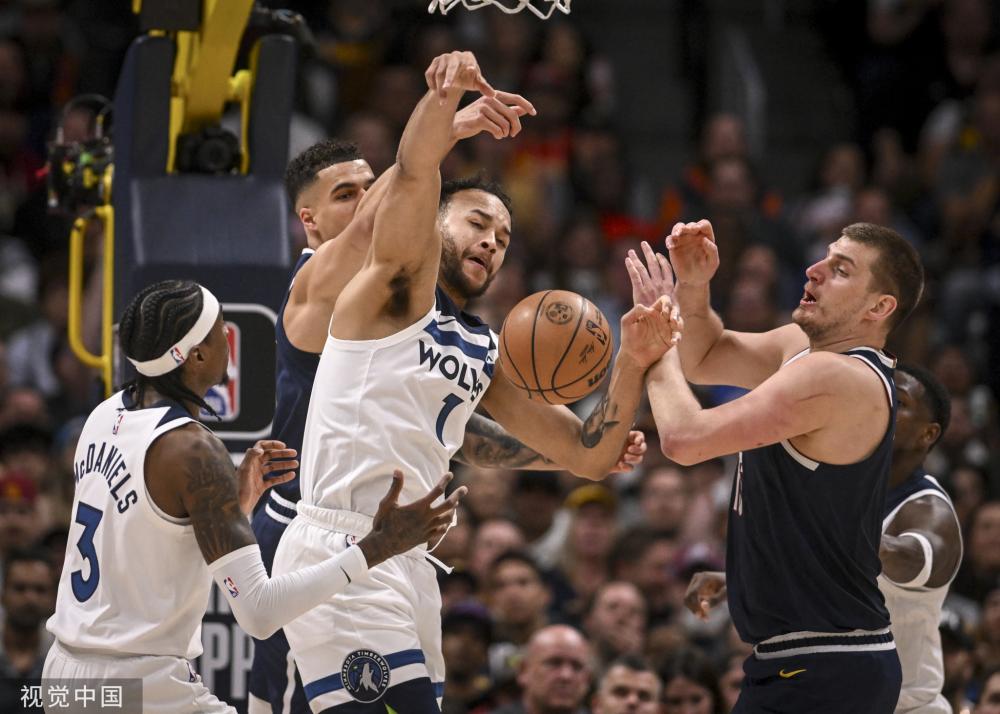 他们不仅在 他们不仅在