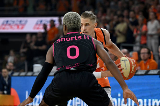 醒球队需要 醒球队需要