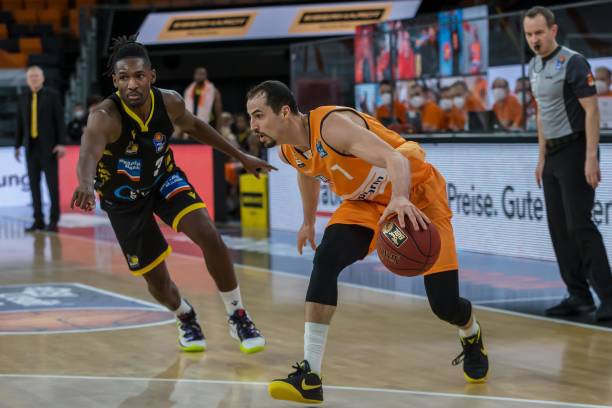 无球跑动和 无球跑动和