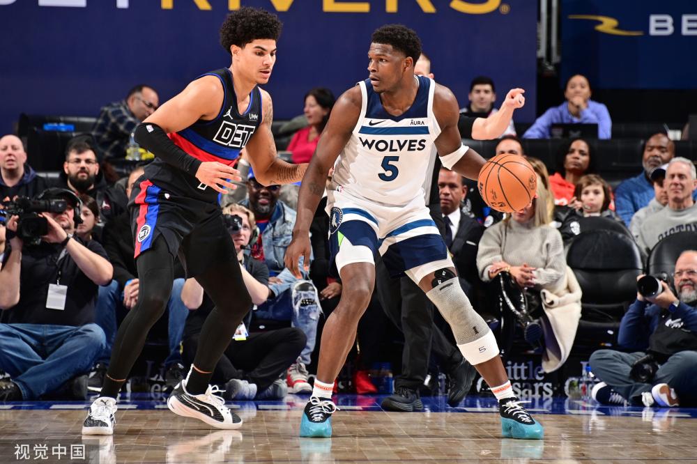 在每个足球 在每个足球