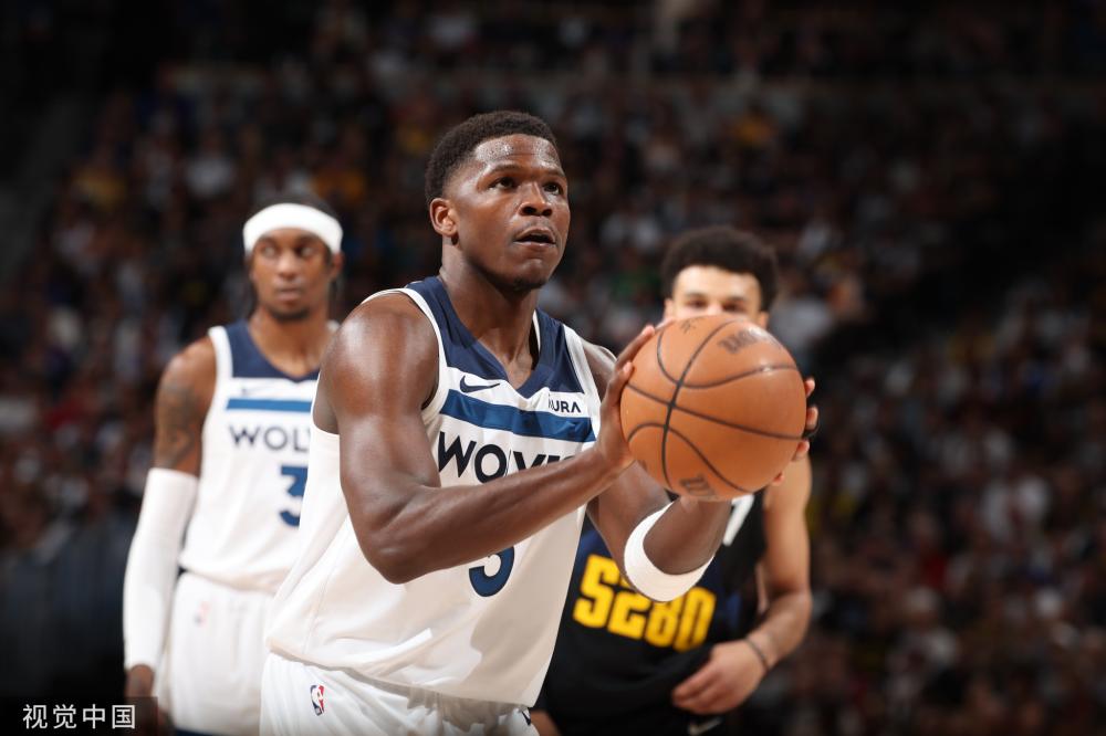 攻持续施压 攻持续施压