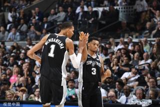 攻持续施压 攻持续施压